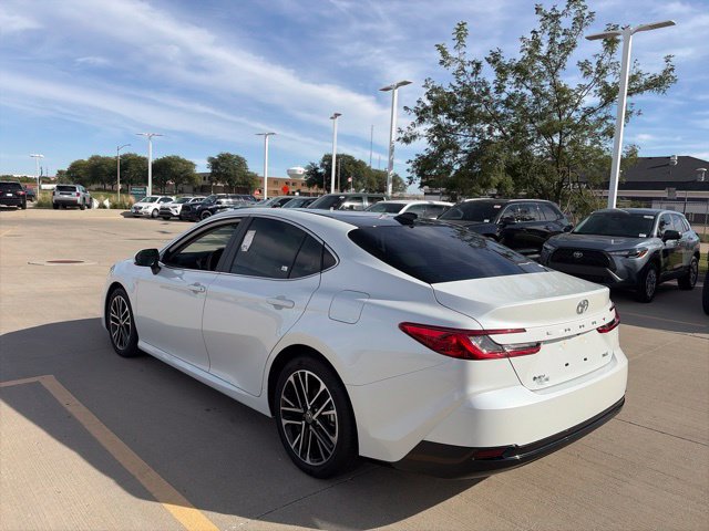 Used 2026 Toyota Camry XLE w/ Premium Package FWD image 5