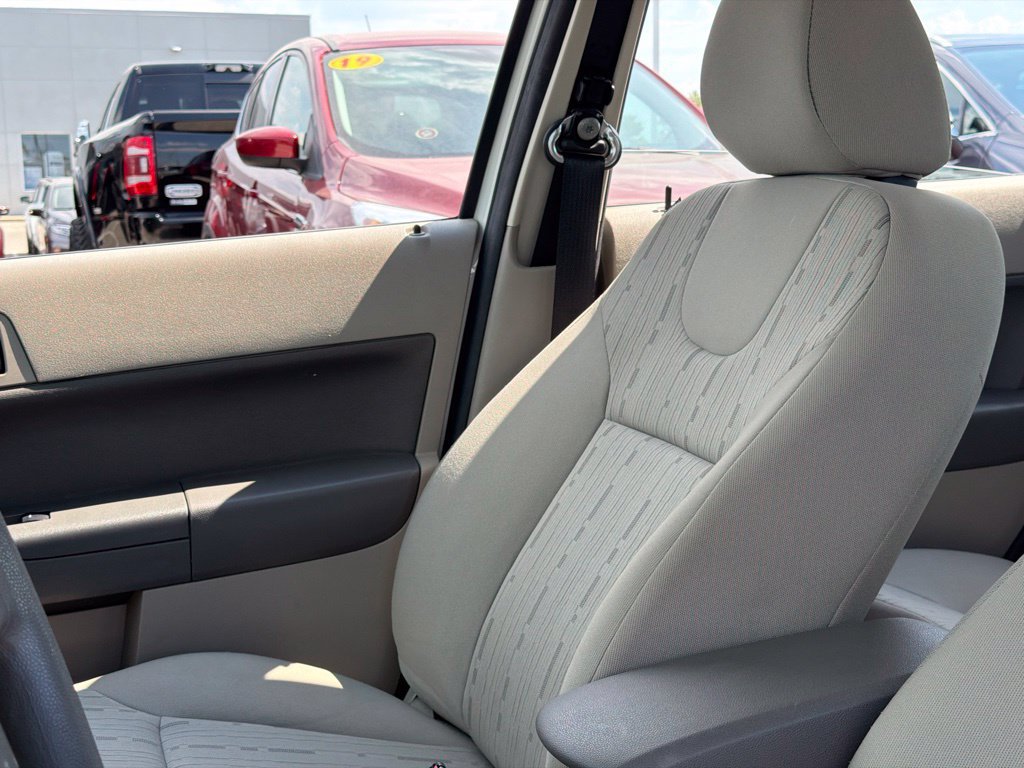 Used 2009 Ford Focus SE FWD image 10