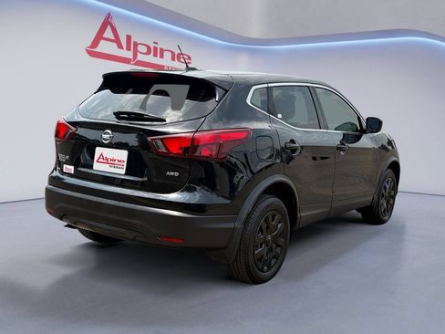 Used 2018 Nissan Rogue Sport S AWD/4WD image 5