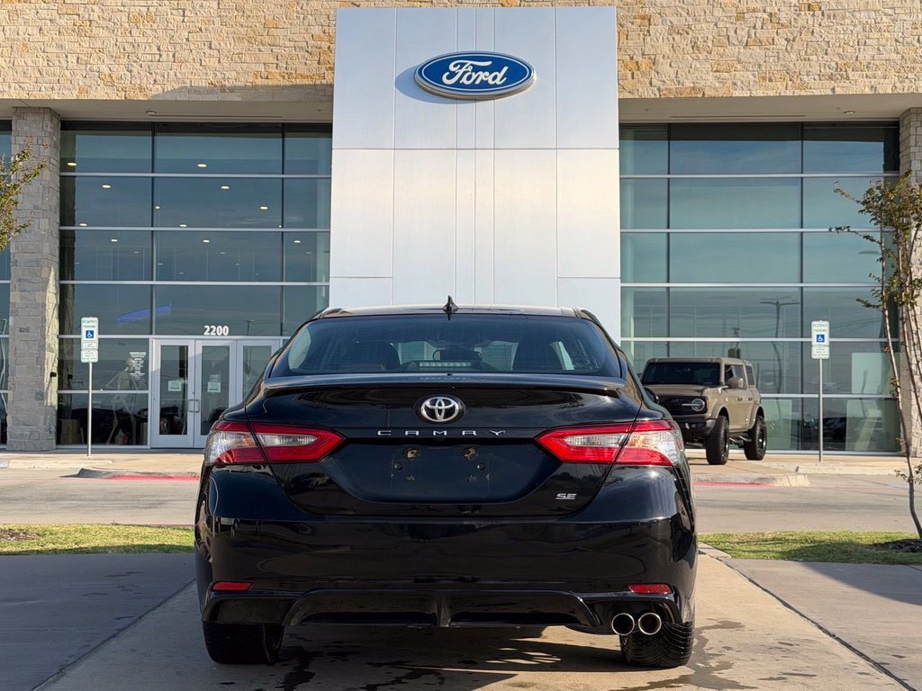 Used 2019 Toyota Camry SE FWD image 22
