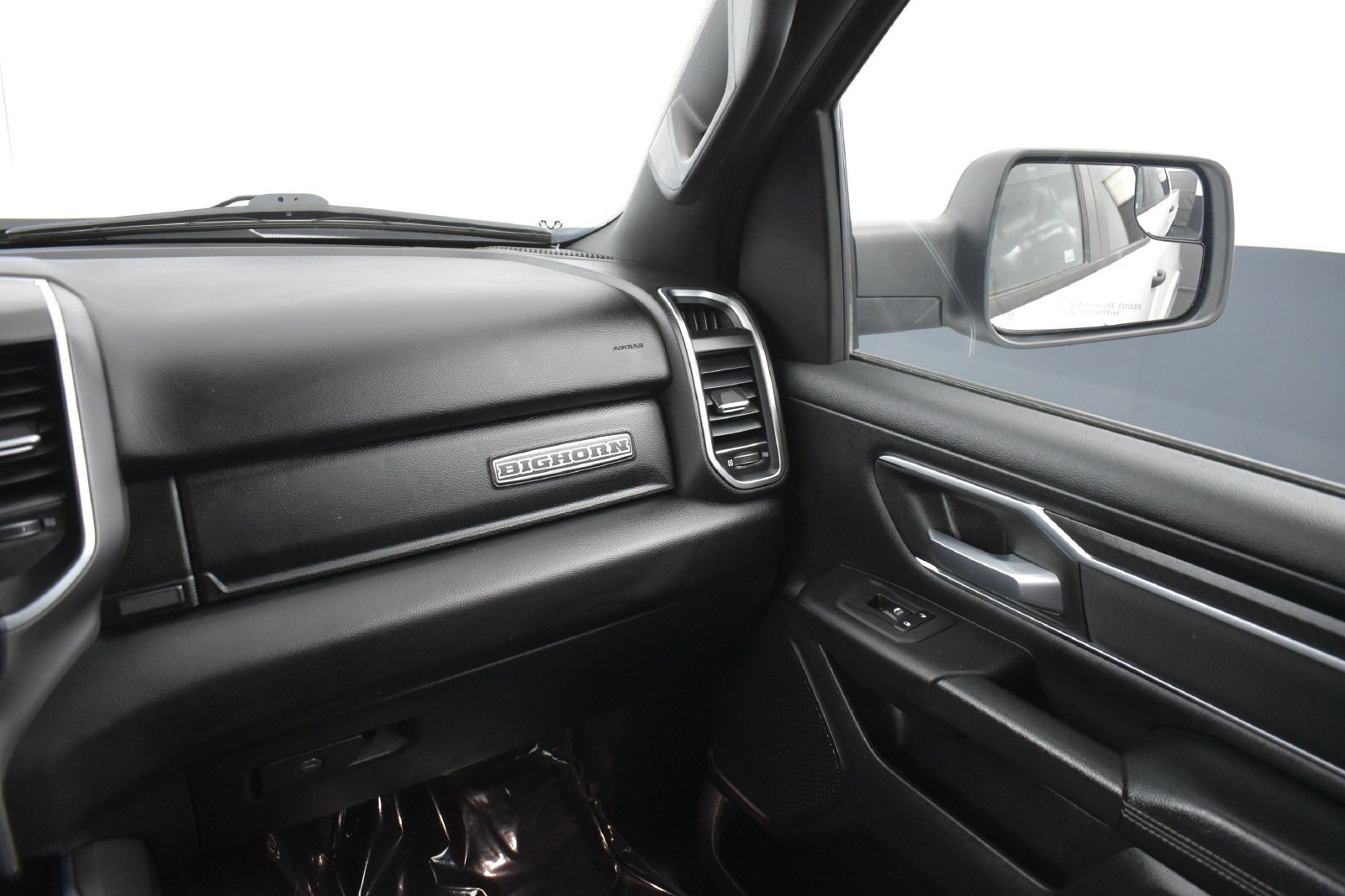Used 2025 RAM 1500 Big Horn AWD/4WD image 13