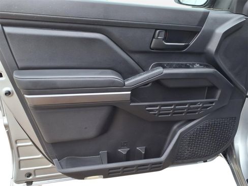 Certified 2025 Toyota Tacoma SR5 image 13