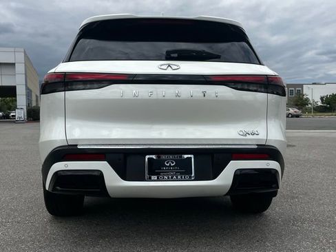 Certified 2023 INFINITI QX60 Luxe w/ Cargo Package FWD image 6