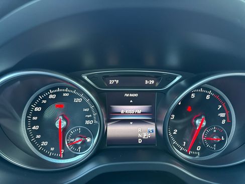 Used 2019 Mercedes-Benz CLA 250 4MATIC image 34