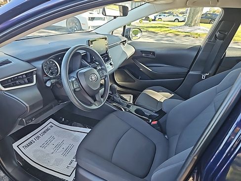 Used 2022 Toyota Corolla LE image 19