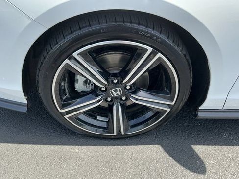 Used 2023 Honda Accord Sport image 11