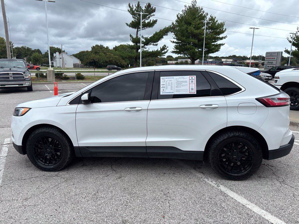 Used 2024 Ford Edge SEL AWD/4WD image 5