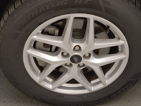 Used 2024 Ford Edge SEL image 31