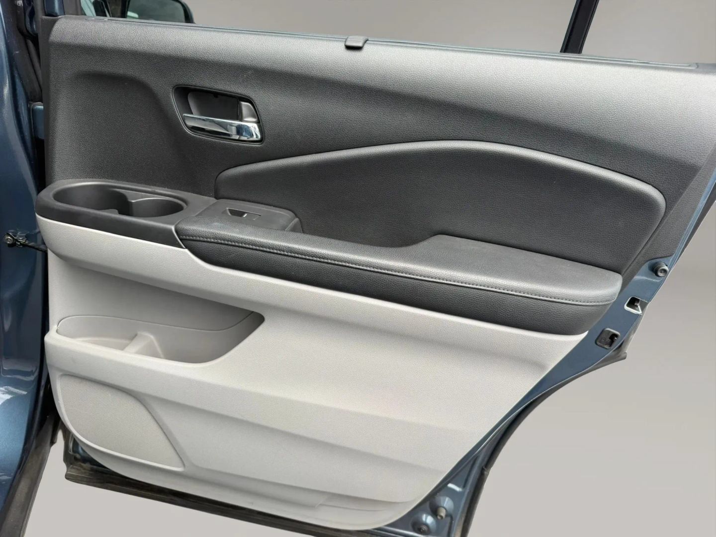 Used 2017 Honda Pilot Touring image 17