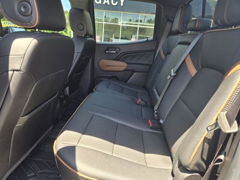 Used 2023 GMC Canyon AT4 w/ AT4 Premium Package AWD/4WD image 25
