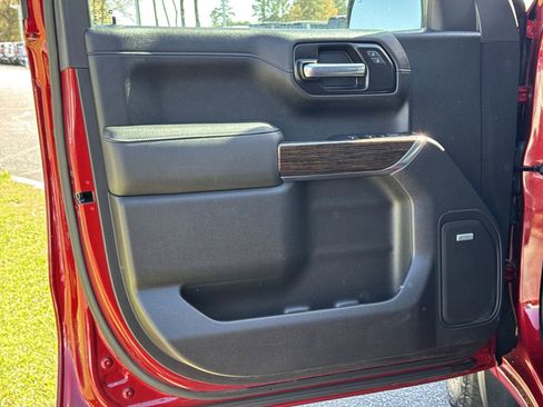 Used 2021 GMC Sierra 1500 Elevation w/ Preferred Package image 14