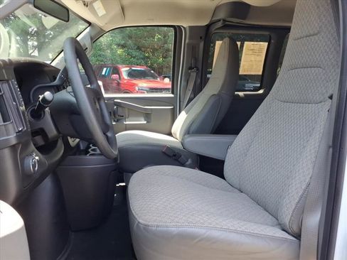 Certified 2023 Chevrolet Express 3500 LT w/ LT Preferred Equipment Group RWD image 22