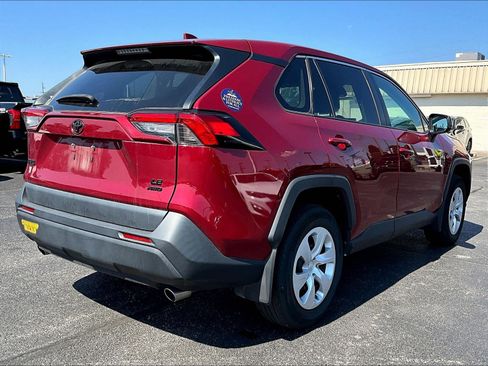 Used 2024 Toyota RAV4 LE AWD/4WD image 6
