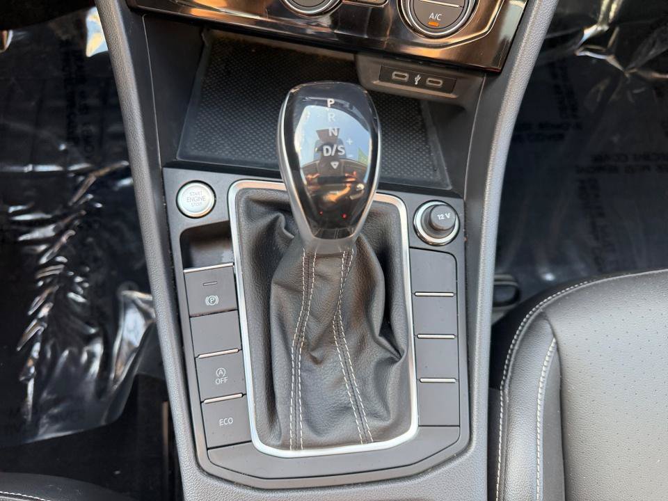 Certified 2022 Volkswagen Jetta SE FWD image 20