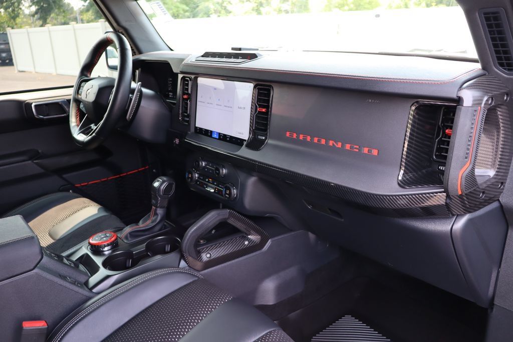 Used 2025 Ford Bronco Raptor w/ Interior Carbon Fiber Pack AWD/4WD image 39
