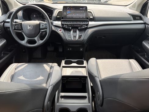 Used 2025 Honda Odyssey EX-L image 4