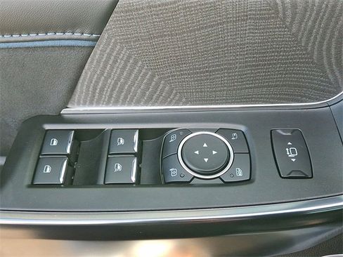 Used 2025 Ford F450 Platinum w/ FX4 Off-Road Package image 23