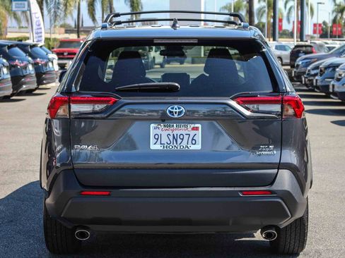 Used 2024 Toyota RAV4 XLE image 6