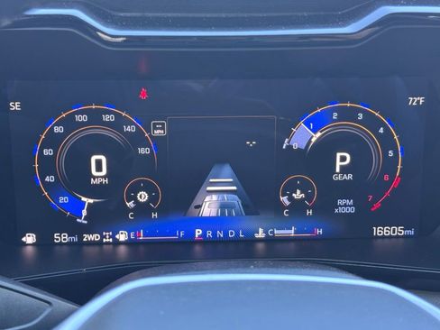 Used 2024 Chevrolet Colorado ZR2 w/ ZR2 Convenience Package III AWD/4WD image 29