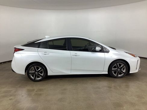Used 2022 Toyota Prius XLE FWD image 5