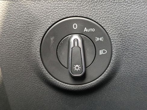 New 2026 Volkswagen Taos SEL image 31