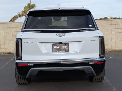 New 2026 Cadillac Vistiq Luxury image 39