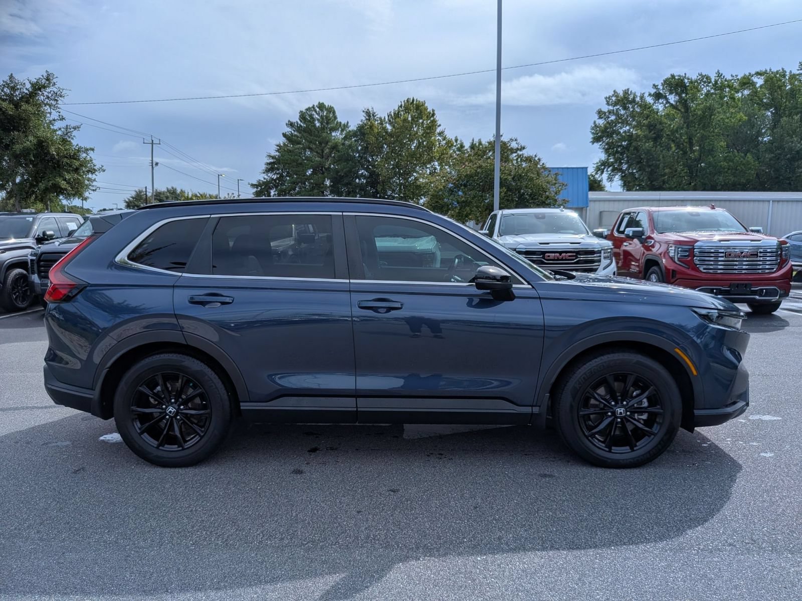 Used 2024 Honda CR-V Sport-L image 2