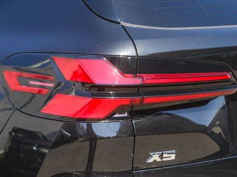 New 2026 BMW X5 M60i w/ Executive Package AWD/4WD image 7