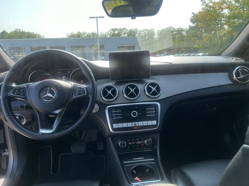 Used 2020 Mercedes-Benz GLA 250 4MATIC image 18