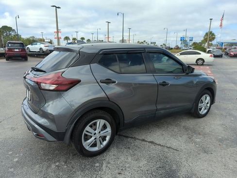 Certified 2022 Nissan Kicks S image 6