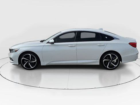 Used 2018 Honda Accord Sport image 8