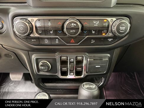 Used 2019 Jeep Wrangler Unlimited Sport S AWD/4WD image 28