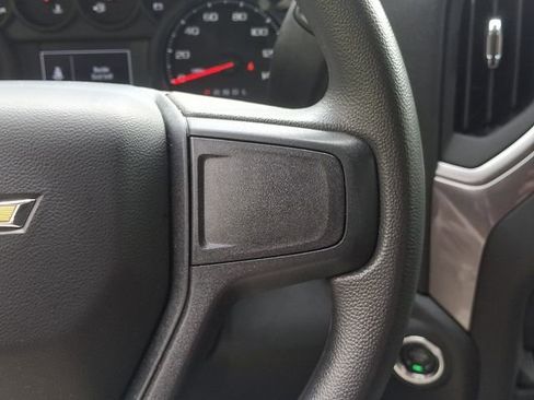 Used 2025 Chevrolet Silverado 1500 Custom image 26