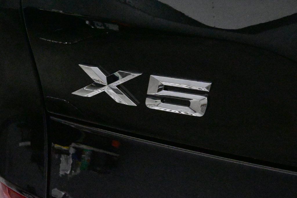 Used 2026 BMW X5 xDrive50e w/ M Sport Package AWD/4WD image 42
