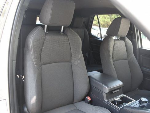 Certified 2025 Toyota 4Runner SR5 AWD/4WD image 26
