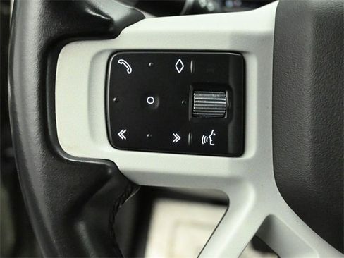 Used 2022 Land Rover Defender 110 SE image 12