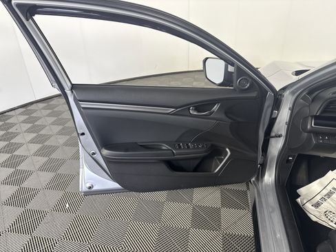 Used 2021 Honda Civic Sport image 13