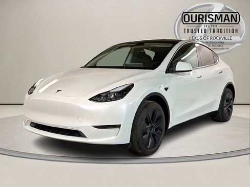 Used 2025 Tesla Model Y Long Range image 2