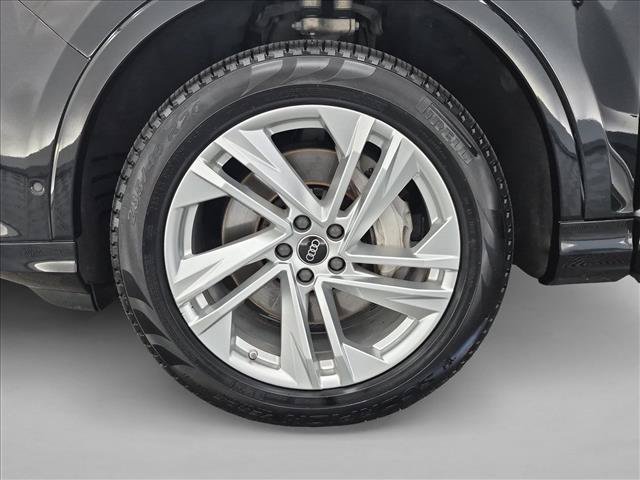 Used 2023 Audi Q7 3.0T Premium Plus AWD/4WD image 28