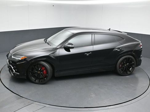Used 2021 Lamborghini Urus image 49