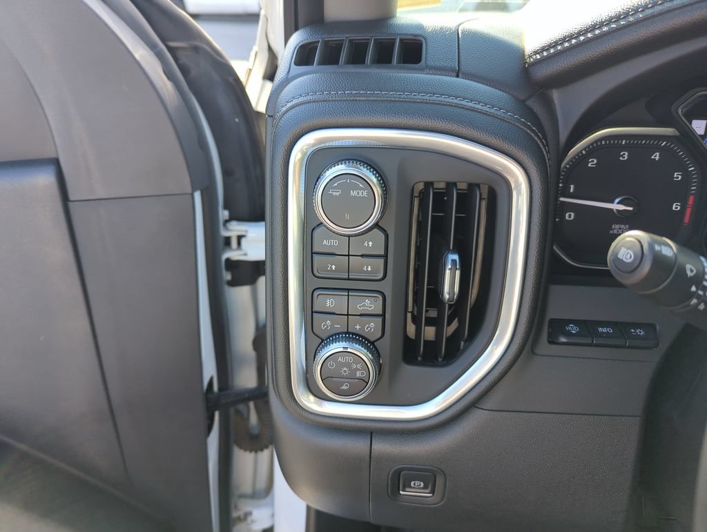 Used 2021 GMC Sierra 2500 Denali w/ Denali Ultimate Package AWD/4WD image 19