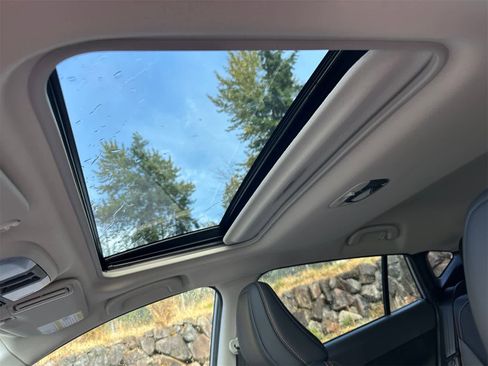 New 2025 Subaru Crosstrek 2.5i Limited image 15