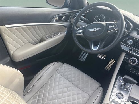 Used 2022 Genesis G70 3.3T w/ Sport Prestige Package image 12
