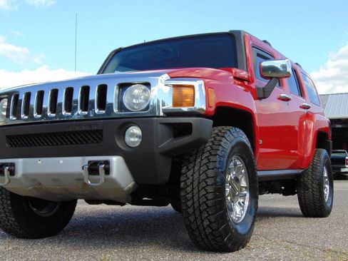 Used 2008 HUMMER H3 Alpha image 12