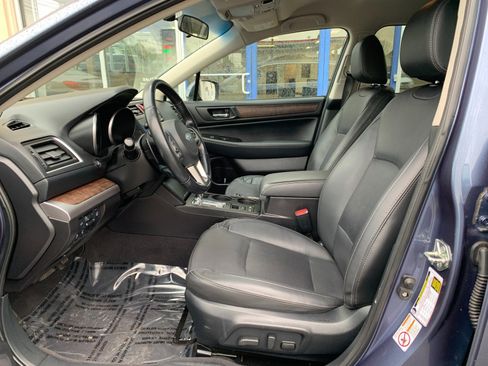 Used 2016 Subaru Outback 2.5i Limited AWD/4WD image 11