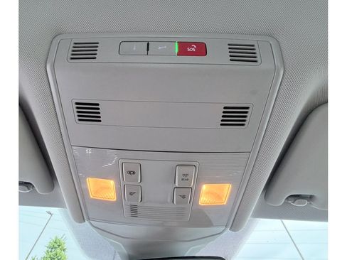 Used 2024 Volkswagen Jetta SE FWD image 16