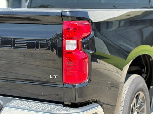 Used 2025 Chevrolet Silverado 1500 LT image 17
