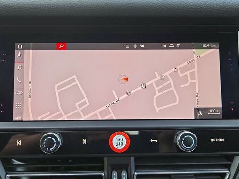 Certified 2026 Porsche Macan AWD/4WD image 11