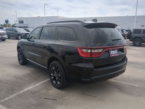 Used 2023 Dodge Durango SXT w/ SXT Blacktop Group AWD/4WD image 8