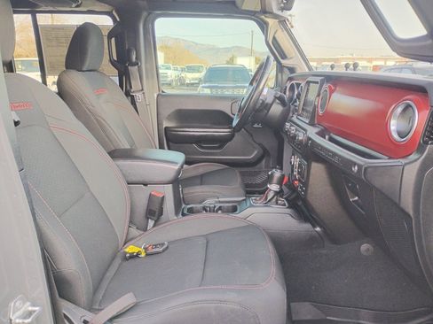 Used 2020 Jeep Wrangler Unlimited Rubicon image 25